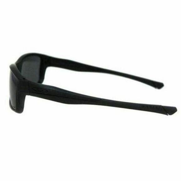 Oakley Sunglasses Grey Polarized Lens OO9247-15 - Picture 2 of 3